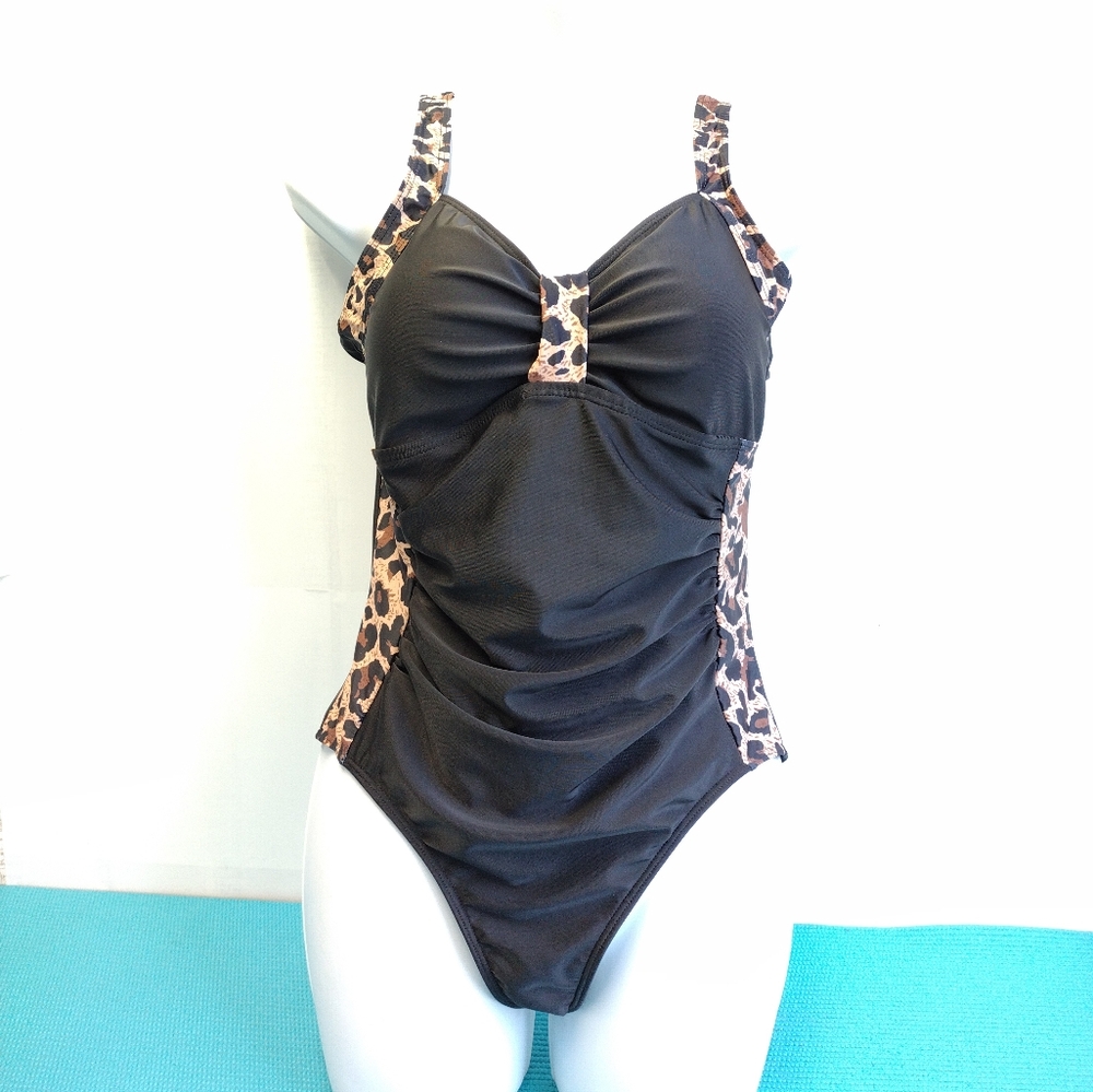 NEW Womens One Piece Swimsuit Leopard Print Black Size L